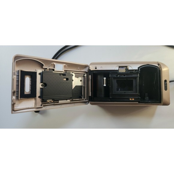 Rare Hyundai Mini Max-G Film 35mm Camera 34mm Lens - Powers On Untested Further - Picture 6 of 12